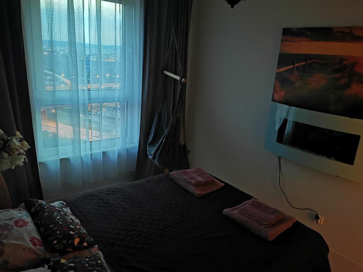 Apartament Przy Bursztynowym Stadionie Gdansk Dış mekan fotoğraf